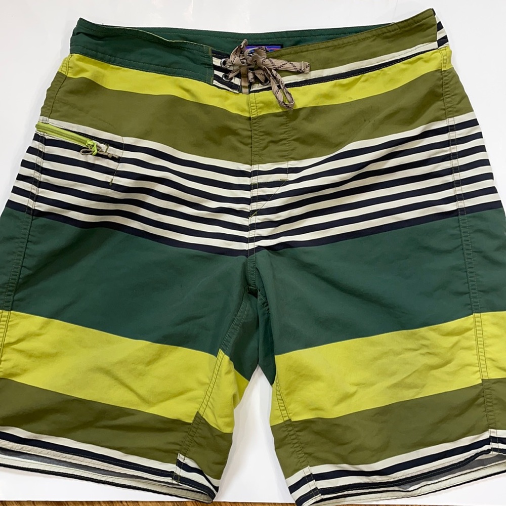 Patagonia Wavefarer Shorts 33
